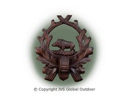 Dark shield trophy boar Artnr.138