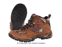Outdoor shoe half high